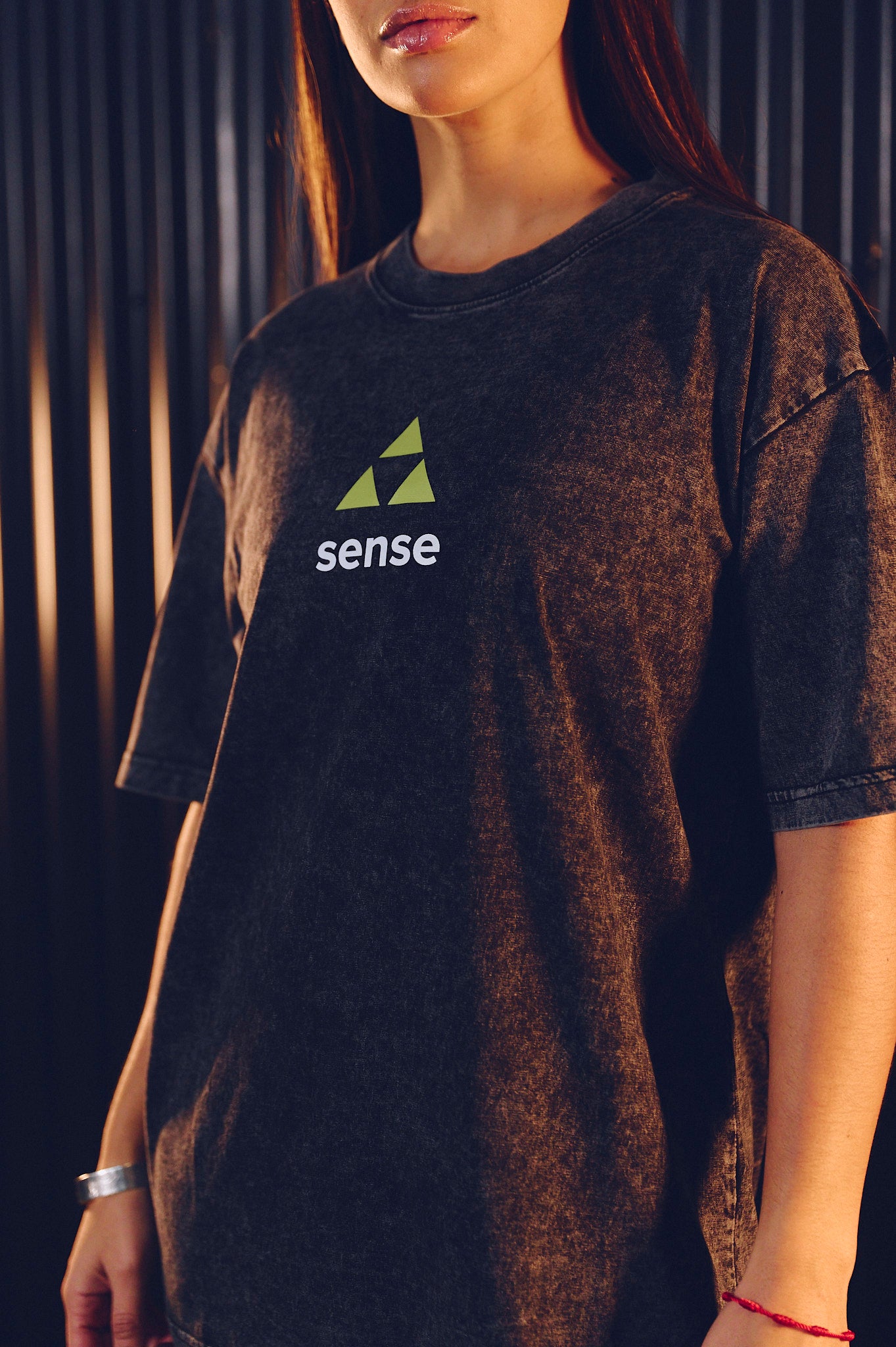 NOW OR NEVER™ – Remera Oversize Sense